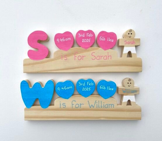 Pine Baby Letter Stand